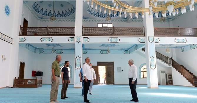 Başkan Uysal, Burdurlu Hasan Dikici Camii’nde