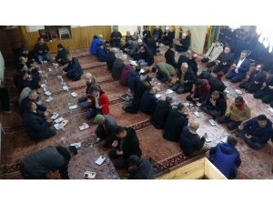 Isparta’da "Sizinle iftar, Gazzeli kardeşlerimizle iftihar ediyoruz" programı
