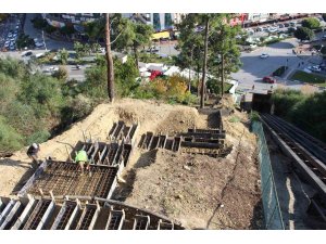 Türkbeleni’nde merdiven yapımına başlandı