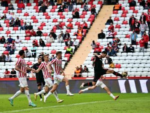 Trendyol Süper Lig: Antalyaspor: 2 - Fatih Karagümrük: 1 (Maç sonucu)
