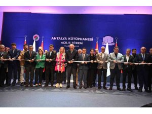Akdeniz’in en büyük kütüphanesi, Bakan Ersoy’un katılımıyla açıldı