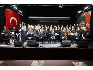 Barış Manço Kemer’de şarkılarıyla anıldı