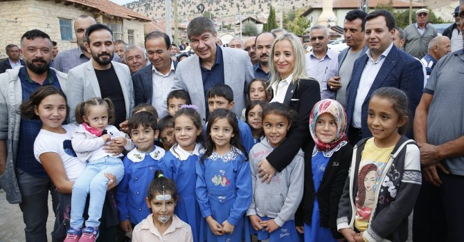 Uluslararası Antalya Film Festivali, Çoban Ressamla Başladı