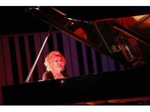 Antalya Piyano Festivali Gülsin Onay konseri ile sona erdi