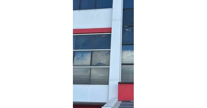 Depoyu uzun namlulu silahla taradılar, o anlar saniye saniye görüntülendi