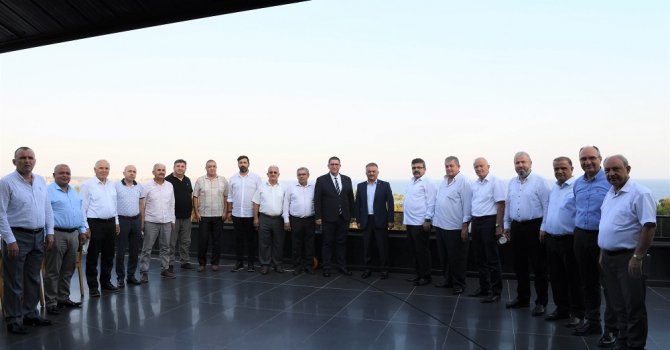 Vali Ersin Yazıcı AESOB heyetiyle bir araya geldi