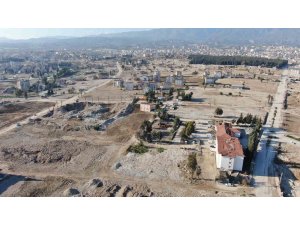 Asrın felaketinde 11 ay geride kalırken, depremzede vatandaşlar gelecekten ümitli