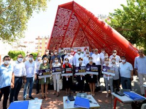Kadın cinayetlerine karşı meclis Al Yazma Anıtı’nda toplandı