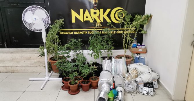 Manavgat'ta Silah ve Uyuşturucu Madde Ele Geçirildi