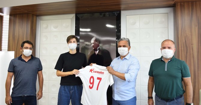 Rus milli kaleci Darina Shulega, Muratpaşa’da