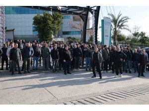 Maaşlarını alamayan işçiler eylem yaptı