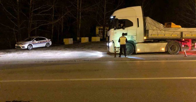 Burdur’da trafik denetiminde 371 araç sürücüsüne cezai işlem uygulandı