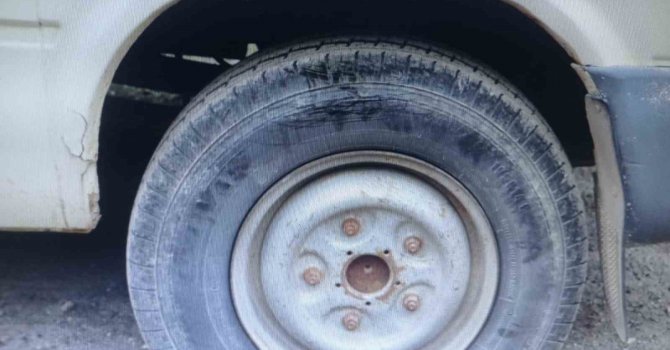 3 aracın lastiğini kesen şahıs polis ekipleri tarafından yakalandı