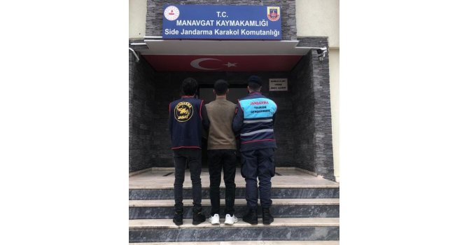 Antalya’da çeşitli suçlardan aranan 296 şüpheli yakalandı