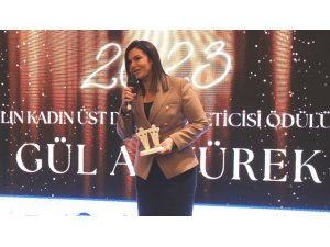 TÜİOSB Başkanı Akyürek Balta’ya ’yılın kadın üst düzey yöneticisi’ ödülü