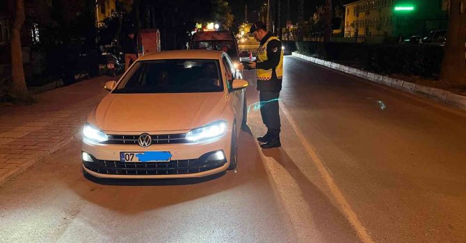 Jandarmadan 66 araç ve sürücüsüne 103 bin 414 lira para cezası