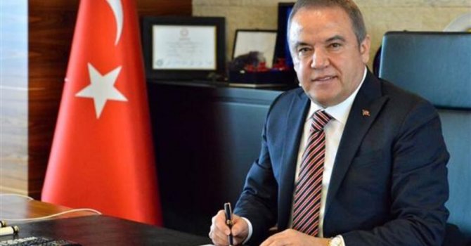 Muhittin Böcek Covid-19 a yakalandı