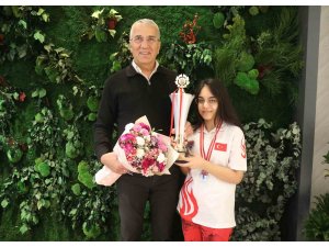 Mezitli’ye bir şampiyonluk daha