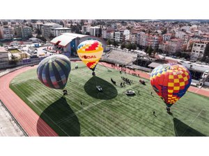 Salda Gölü’nün muhteşem manzarası sıcak hava balonlarıyla birleşecek