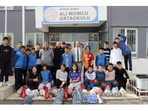 Elmalı’da okullara spor malzemesi dağıtıldı