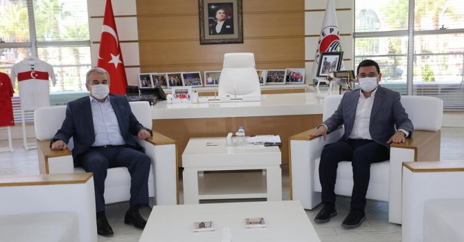 Başkan Tütüncü, Kepez kaymakamı Şahin’i ağırladı