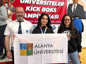 Alanya Üniversitesi’nde bronz madalya sevinci