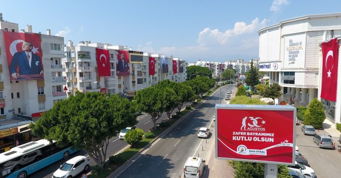 Antalya kırmızı-beyaz