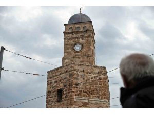 Tarihi Saat Kulesi saatine kavuştu