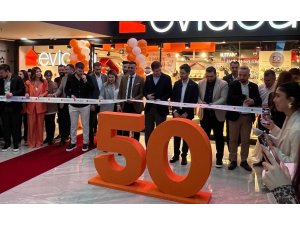 Mersin Sayapark’ta yeni mağaza açılışı