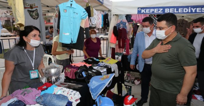 Kepez’in Getir Sat ve İndirimli Alışveriş Çarşıları açıldı