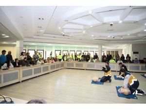 Alanya Belediyesi personeline ilk yardım eğitimi