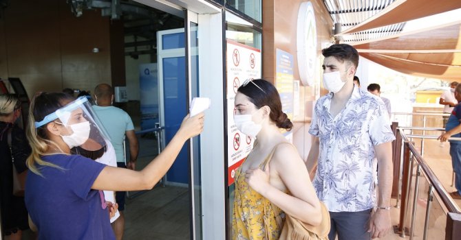 Tünektepe pandemi önlemleriyle misafirlerini ağırlıyor