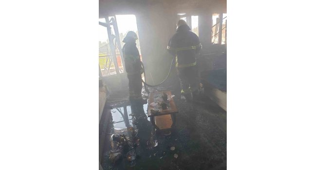 Arsuz’da meydana gelen ev yangınına itfaiye ekipleri müdahale etti