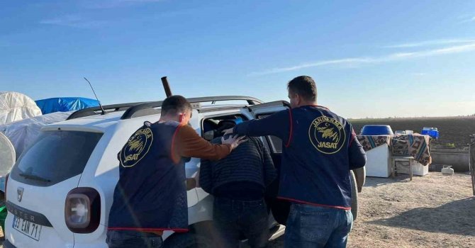 17 yıl hapis cezasıyla aranan cezaevi firarisi çadırda yakalandı