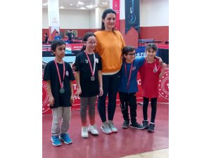 Antalyaspor Masa Tenisi Takımı’ndan 11 madalya