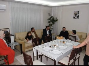 SÜMER İLK FİTARINI ŞEHİT AİLESİYLE YAPTI
