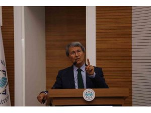 Prof. Dr. Halaçoğlu’ndan gençlere "Kendinizi geliştirin" tavsiyesi