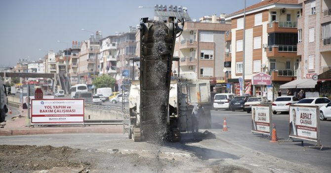 Büyükşehir’den Kepez’de kavşak düzenlemesi