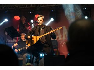 Alanya’da Ramazan Meydanı Uğur Işılak konseri ile doldu taştı