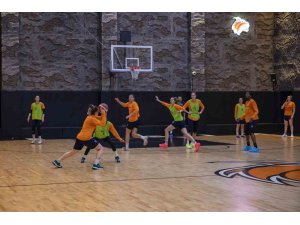 ÇBK Mersin Başantrenörü Yıldızoğlu: "Ülkemizi ve şehrimizi Final Four’da temsil etmek bizim için gurur verici"