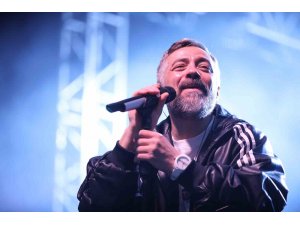 Karadenizliler Gecesinde Resul Dindar coşturdu