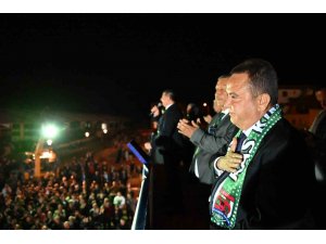 Başkan Böcek: “Oy versin vermesin kimseyi ayrım yapmadan yolumuza devam edeceğiz”