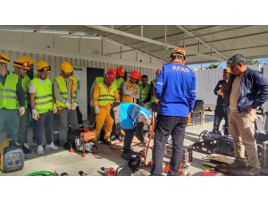 Mersin’de ormancılara "Depremde Arama Kurtarma Eğitimi" verildi