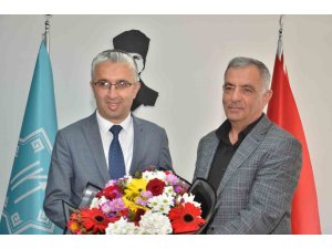 Elbistan Belediyesi’nde görev değişimi