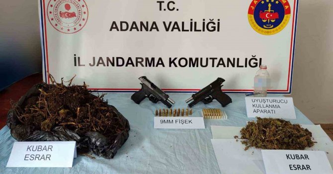 Adana’da 2 kilo 600 gram esrar ele geçirildi
