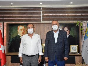 Başkan Bayar’dan İYİ Parti’ye ‘hayırlı olsun’ ziyareti