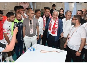 Kepez Belediyespor, Tarsus İdman Yurdu mücadelesinden 9-0 galip ayrıldı