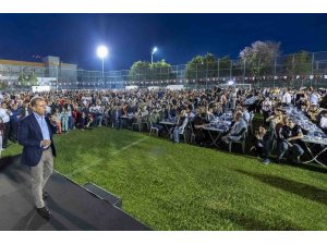 Başkanı Seçer, belediye personeliyle bayramlaştı