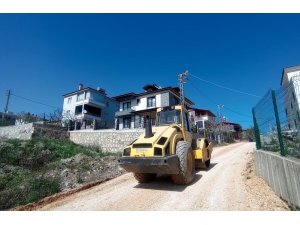 Toroslar’da yollar bakımdan geçiriliyor