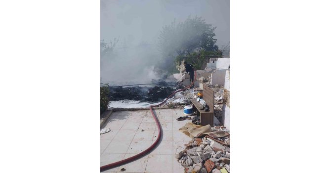 Reyhanlı’da çıkan çadır yangını söndürüldü
